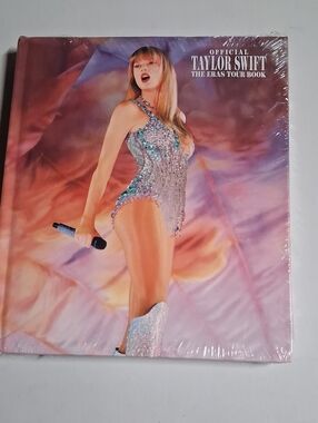 NWT The Official Taylor Swift | The Eras Tour Book Collectible